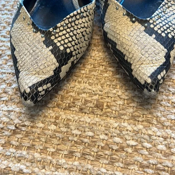 Vince Camuto Black and Cream Snake Print Mules - Picture 2 of 7